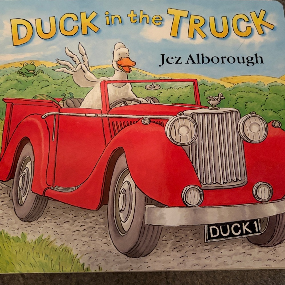 Bundle of 4 children’s books - Picture 4 of 9